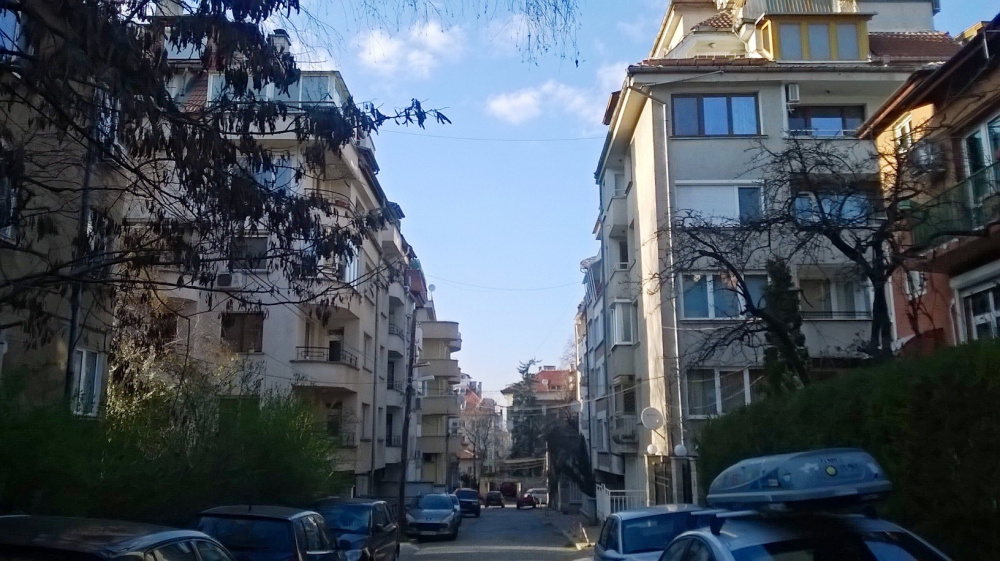  Здравето на жителите на „Лозенец“ е подложено на риск – мръсни улици, мръсен въздух и всички предпоставки за респираторни заболявания