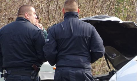 Арестуваха трима опасни бандити в Софийско