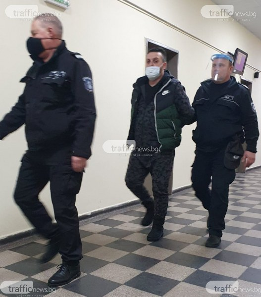 Опасен измамник се представял за служител на ДАНС, но после... 
