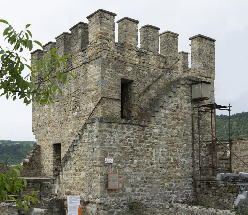 Балдуиновата кула и невярната царица - легендата