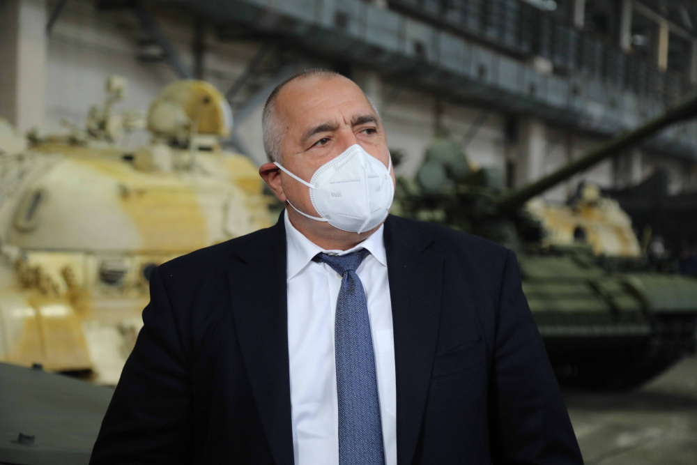 Борисов видя обновени танкове в "Терем" и разби критиците на разходите за отбрана НА ЖИВО
