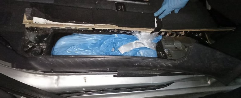 Митничарско куче подуши автомобил на ГКПП Малко Търново, а вътре се оказа... СНИМКИ
