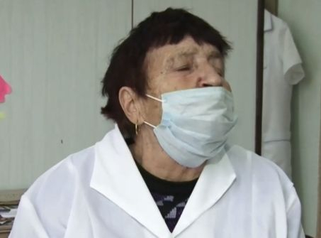 Историята на сестра Досева, която 64 години е на "на първа линия" ВИДЕО