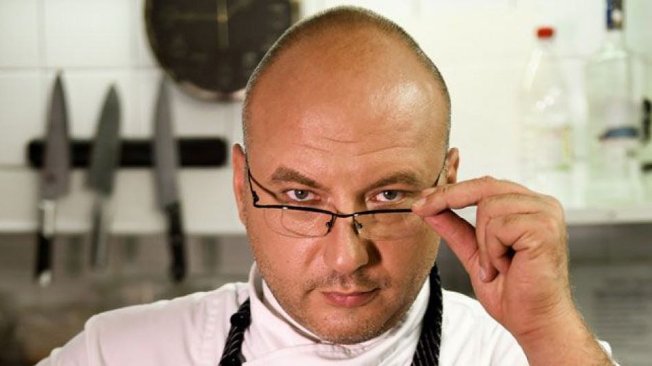 Шеф Манчев смая с ултра скъпа вещ в "Черешката" СНИМКА