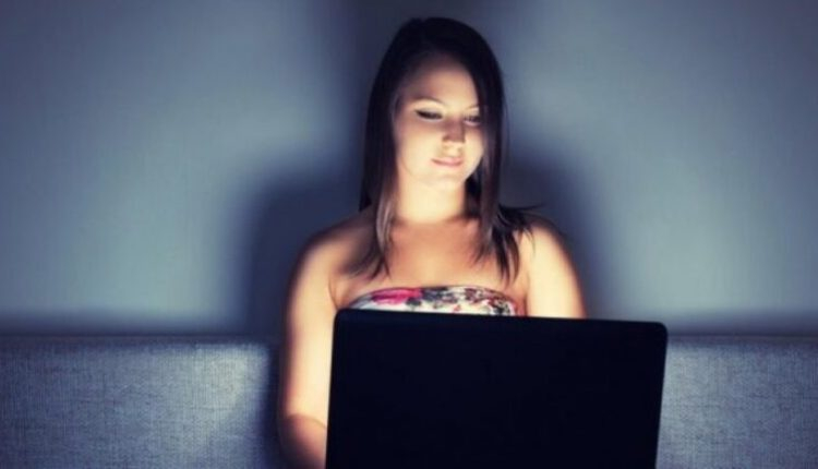 Няма да повярвате какво порно предпочитат да гледат жените! 18+