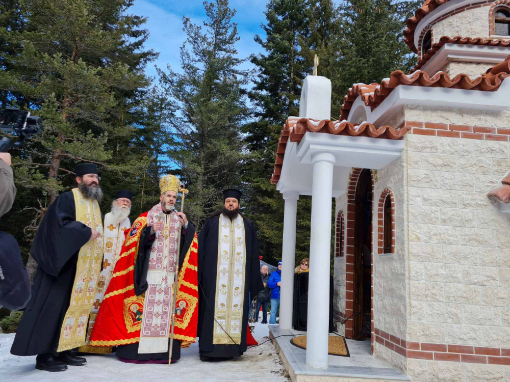 Негово високопреосвещенство Антоний освети храм на Мальовица 