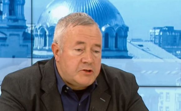 Харалан Александров разкри какъв исторически шанс е пропуснал Радев през лятото 