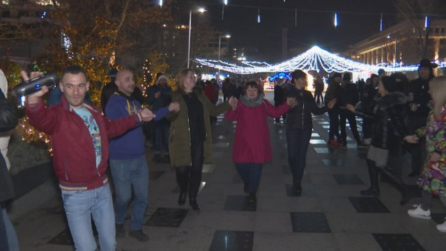 Пир по време на К-19 чума в Бургас