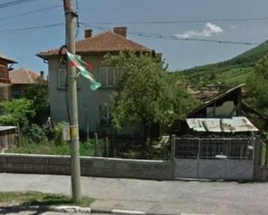 Шокиращи подробности за ареста на мъж в Етрополе и разложения труп на майка му