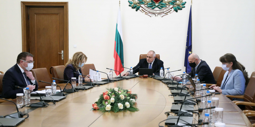Здравният министър представи на Борисов изключително важен документ СНИМКИ