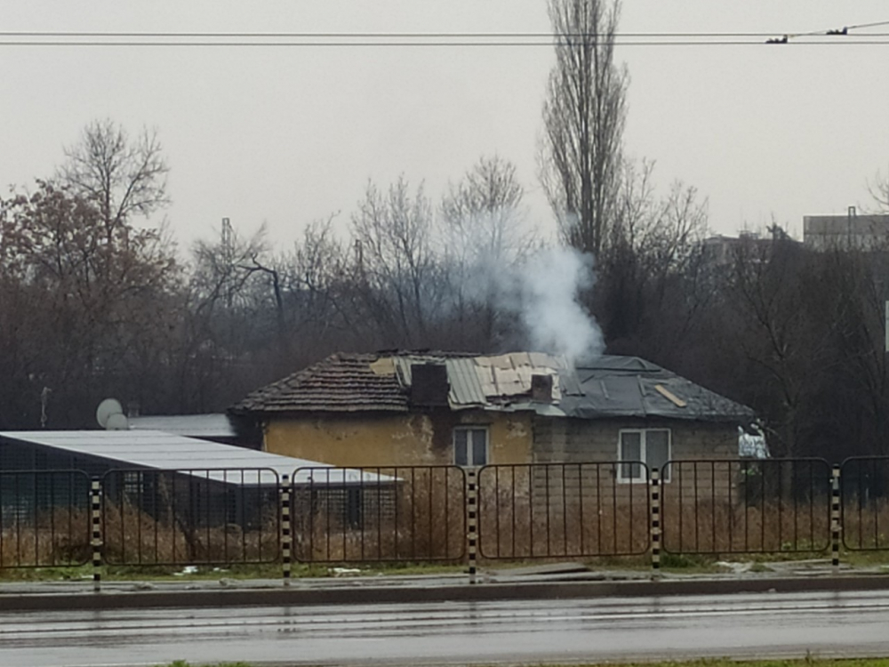 Малко студ и в София се дими като за последно СНИМКИ 