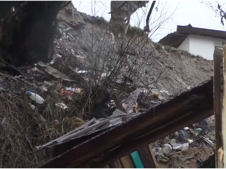 Кошмар! Свлачища затрупаха 11 души в Смолян ВИДЕО