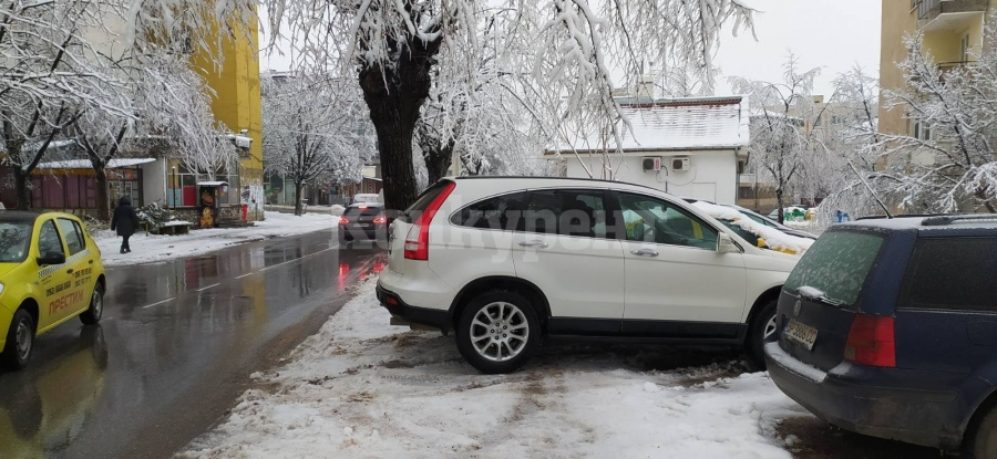 Шофьор на пловдивски джип вбеси врачани с постъпката си СНИМКА 