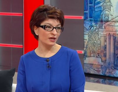 Деси Атанасова припомни миналото на Манолова и какви чудеса очаква от нея