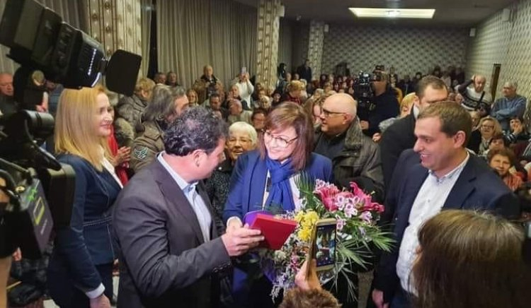 Нинова обяви национална кампания за прием на социалисти