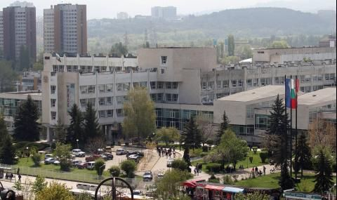 Студенти искат по-ниски такси и наеми на общежитията
