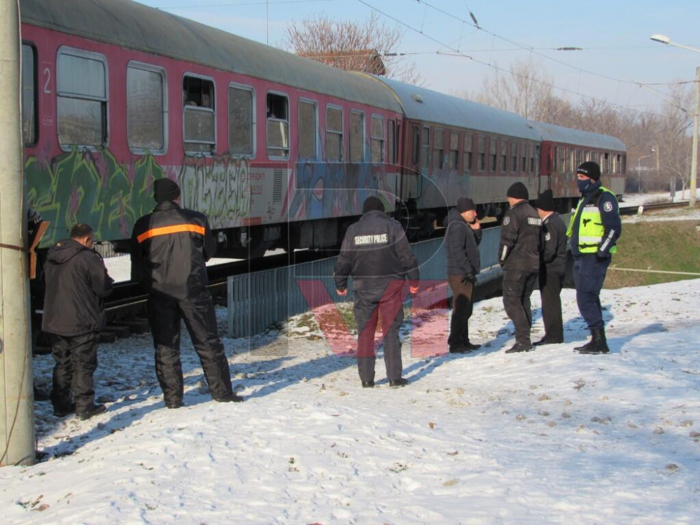 Баба от Русе тръгна да пресича релсите и стана голяма беля ВИДЕО 