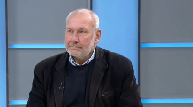 Проф. Овчаров: Ако отстъпим пред македонците, утре ще кажат "А в Пиринска Македония на какъв език говорят?"