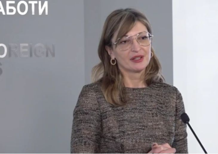 Захариева обяви кога ще е готова магистралата до Сърбия