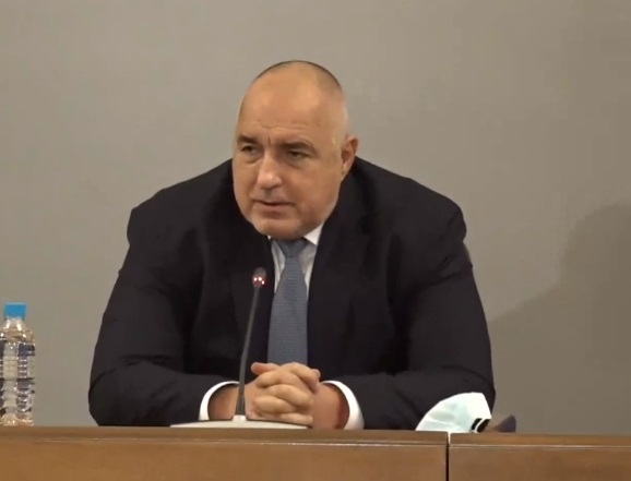 Премиерът каза ще зависят ли пътуванията от ваксинирането ВИДЕО