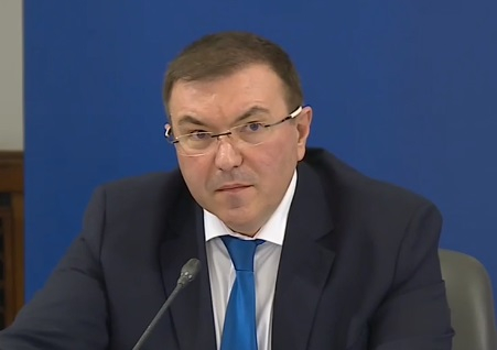 Здравният министър с важни уточнения за ваксинацията в страната ВИДЕО
