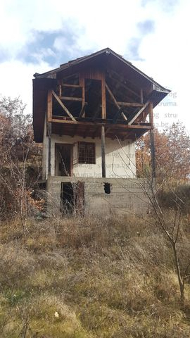 Семейство от Гърмен отиде на вилата си и онемя от видяното след циганско нашествие СНИМКИ
