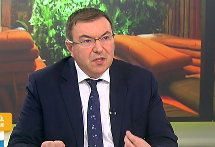 Здравният министър обяви какво категорично не трябва да прави България в момента заради К-19