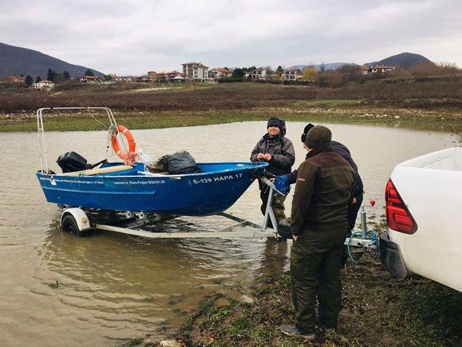 Не е за вярване какво извадиха от язовир "Цонево" СНИМКА