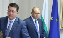 Петьо П. Блъсков към Радев: Мутри вън, а?