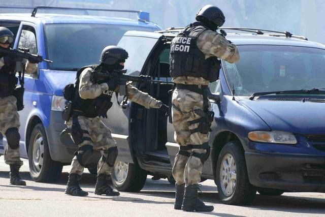 Мними полицаи задигнаха 125 бона от столичен шофьор с уникален трик!