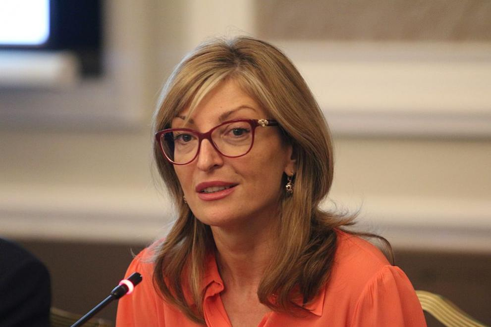 Захариева осъди решението за ефективна присъда на Навални