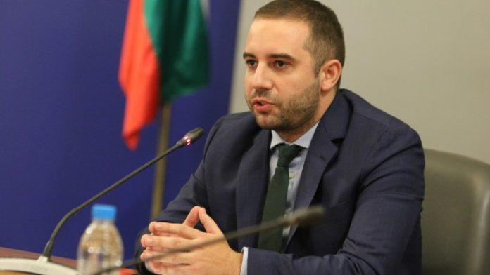 Шефът на Агенцията по лекарства каза идва ли руската ваксина "Спутник V" у нас