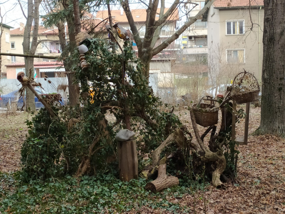 Фоторепортаж в БЛИЦ! Нещо невиждано "изникна" в столичния квартал "Слатина"