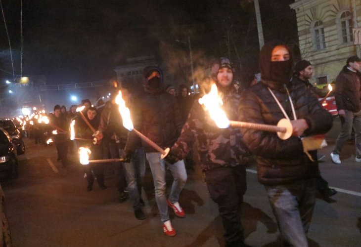 Марш по време на пандемия СМРАЗЯВАЩИ СНИМКИ