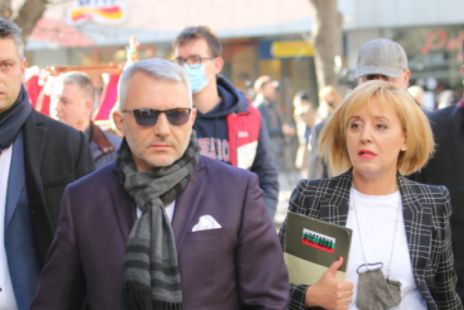 Политолог разясни ролята на президента в бъдещето на Манолова и "Отровното трио"