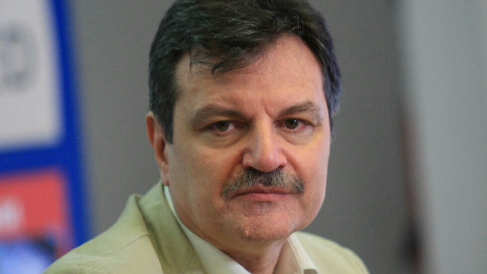 Д-р Симидчиев огласи най-важния извод от масовата ваксинация в Израел 