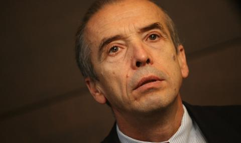 Щерката на Мангъров изуми всички! Невероятна красавица е СНИМКИ