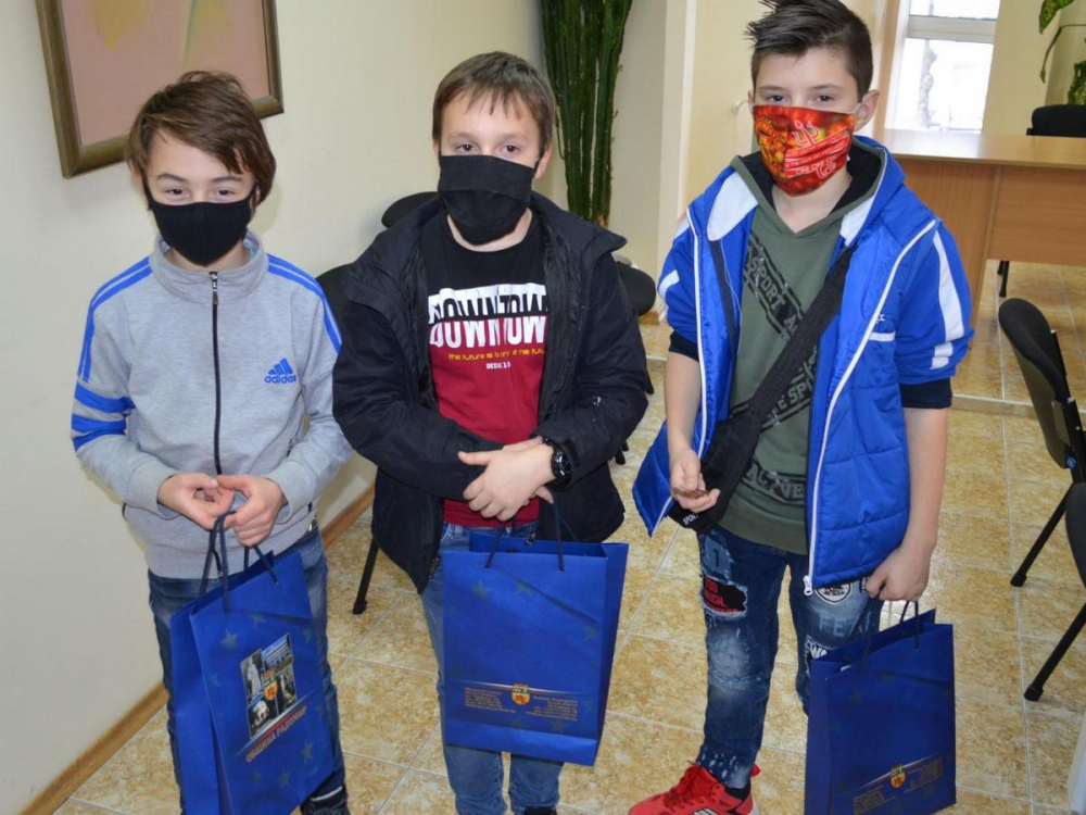 Три българчета извършиха голям подвиг и спасиха обран дядо