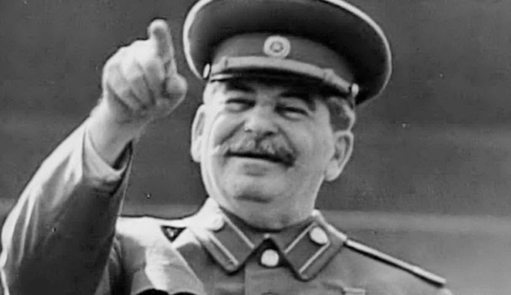 Никога няма да повярвате как изглежда сега внучката на Сталин СНИМКИ