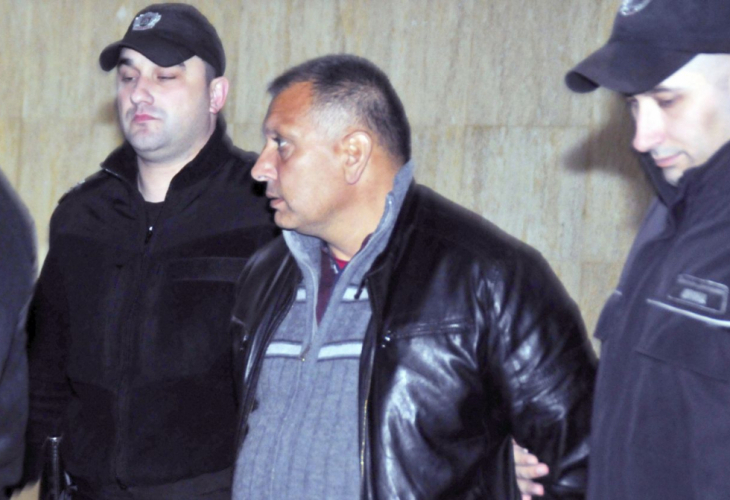 Прибраха на топло 20-г. племенник на известния ромски барон Мишо Пандурито 
