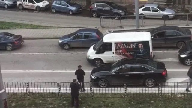 Първо в БЛИЦ! Брутален бой между шофьори в тузарско Ауди в Пловдив СНИМКИ