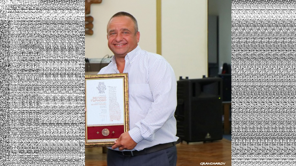 Зловещо от Ново село: Англичанката Роуз убита с лопата в селски плевник, а килърът й... СНИМКИ