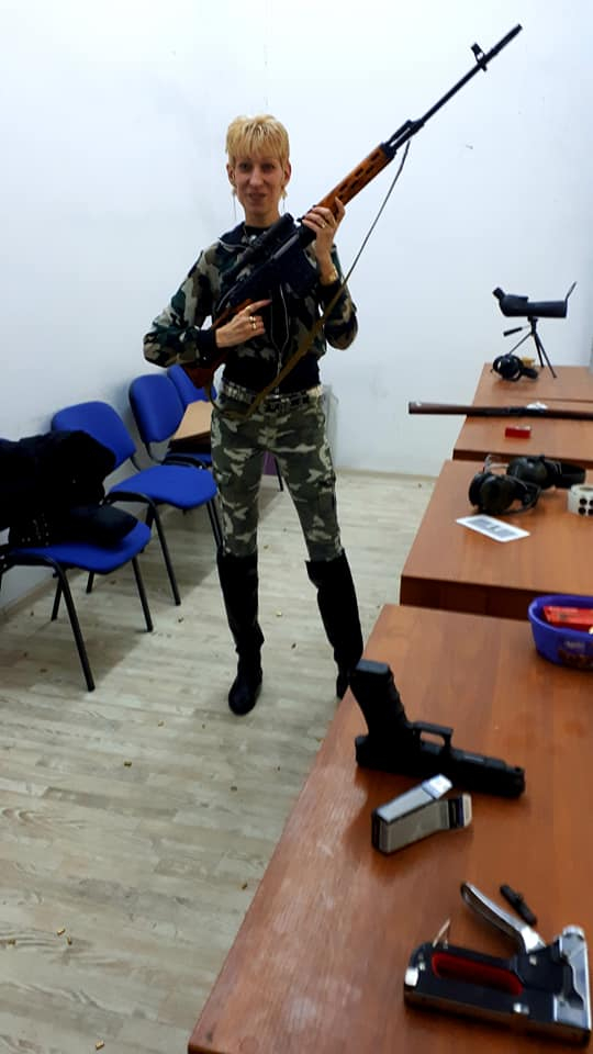 Рибарката Мима хвърли въдица със специална стръв в Пачия вир и извади шаран гигант СНИМКИ