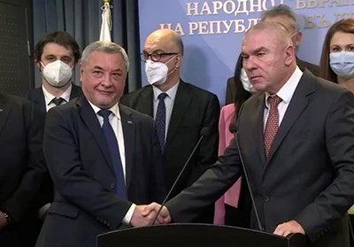 Марешки за коалицията със Симеонов: Явно вцепенява мозъците на опонентите ни