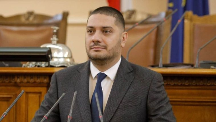 Депутат от ГЕРБ захапа Атанас Атанасов: Старите ченгеджийски номера ръжда не хващат