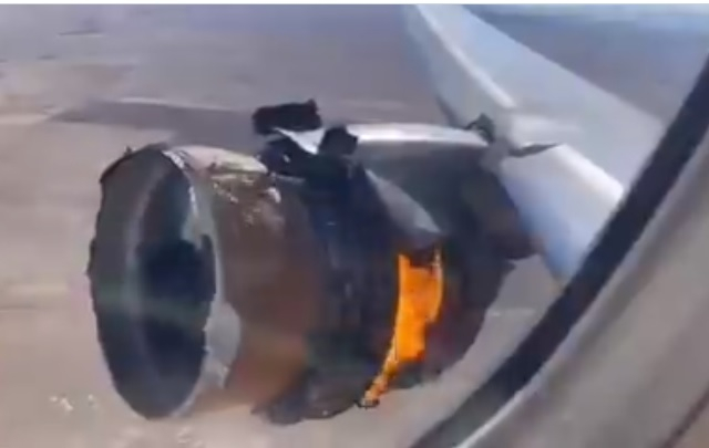 Драма в небето: Отломки от Boeing 777-200 с 240 души на борда рухнаха в Денвър ВИДЕО