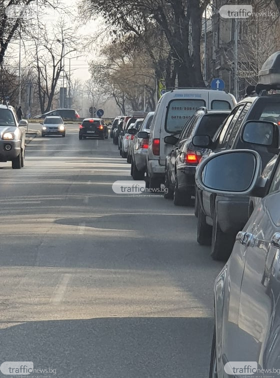 Тарикат изправи косите на пловдивчани с безумно изпълнение СНИМКИ 
