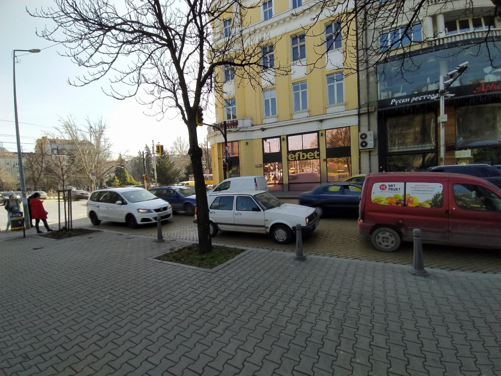 Кошмар в центъра на София СНИМКИ