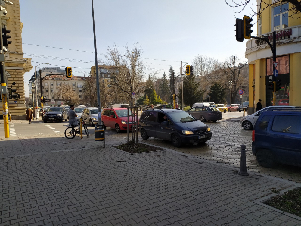 Кошмар в центъра на София СНИМКИ