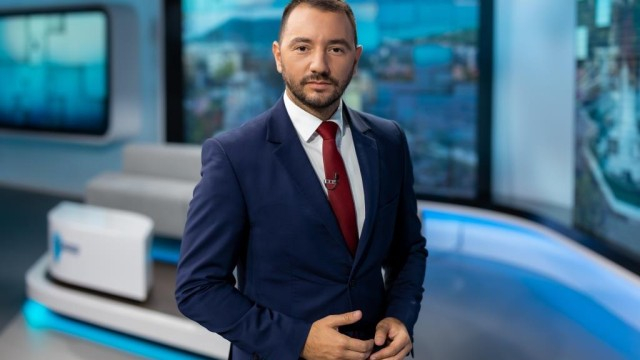 Хекимян рухна в ефир и се разплака заради маршалския жезъл в раницата му СНИМКА